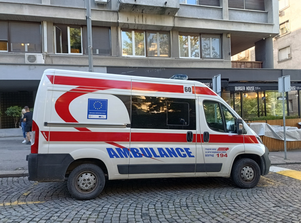 Beograd: Tri putnika povređena u sudaru dva gradska autobusa u Ruzveltovoj ulici