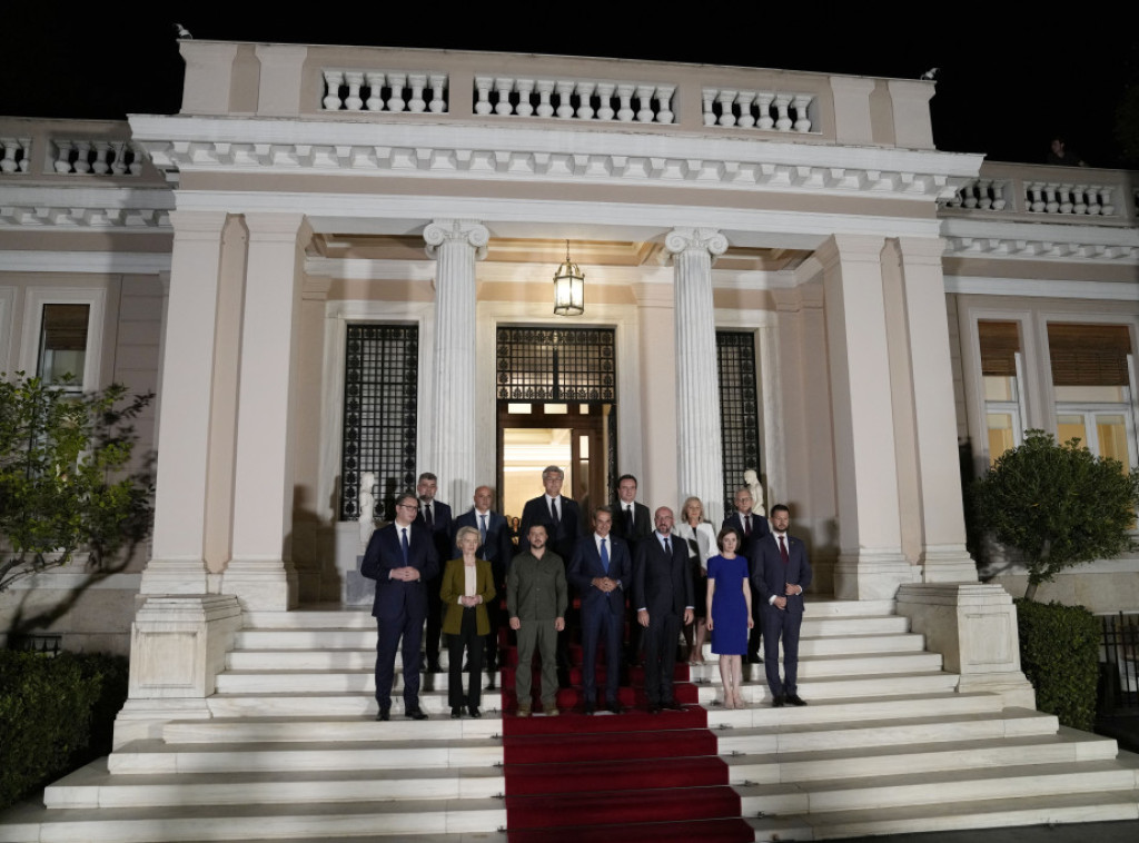 U Atini na protivljenje Vučića izbačena odredba o pozivu na uvođenje sankcija Rusiji