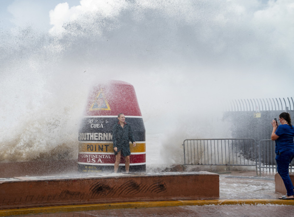 Uragan "Idalija" dostigao je jačinu četvrte kategorije dok se kreće ka Floridi