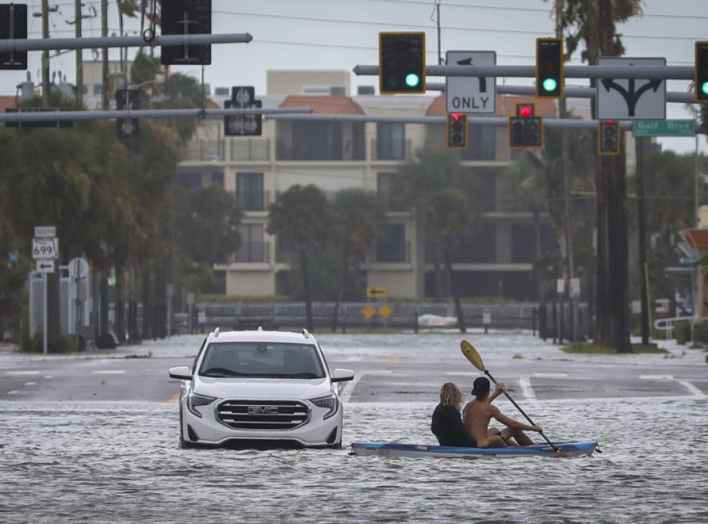Florida: Otkazano više od 1.000 letova zbog uragana Idalija