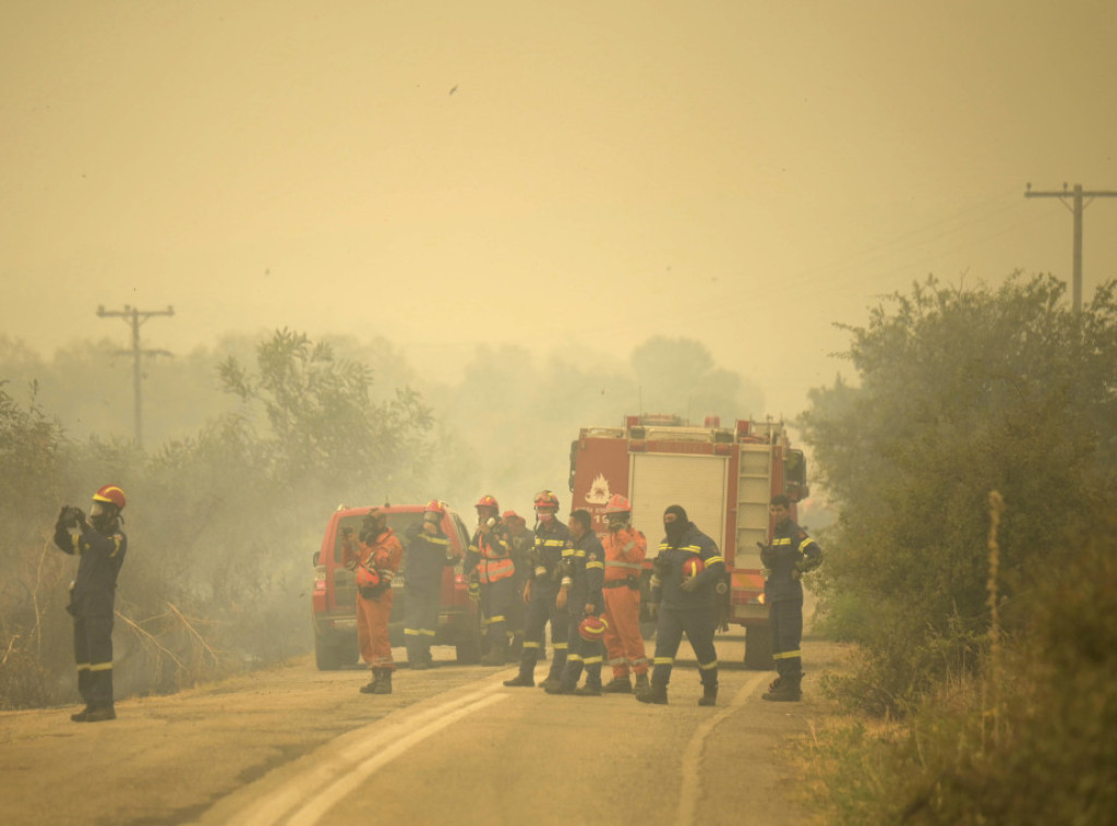 Grčka: Vatrogasci se 15. dan bore sa požarom u Evrosu, situacija nešto bolja nego prethodnih dana