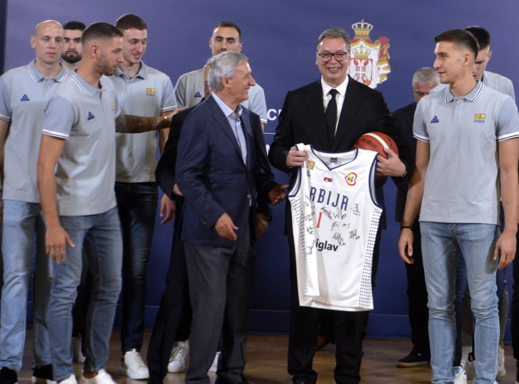 Svetislav Pešić: Igramo za Srbiju, ali pre svega za naš narod i navijače