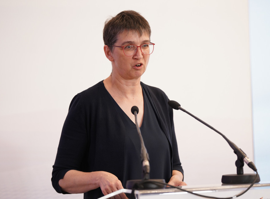 Ministarka Popović sastala se s ambasadorkom Nemačke Anke Konrad