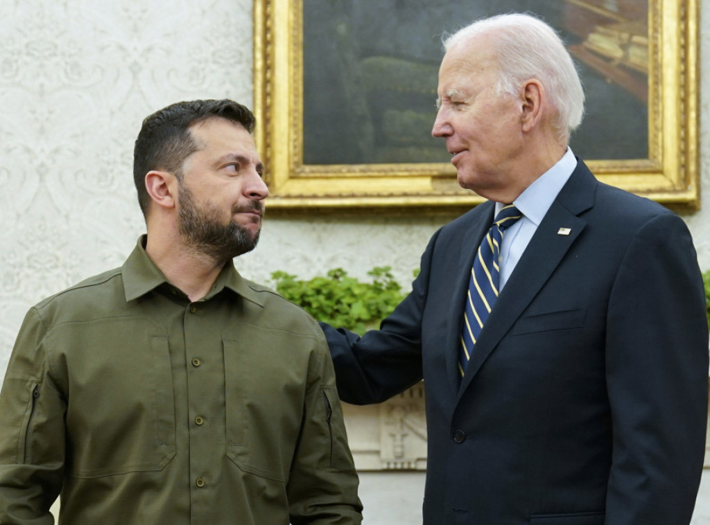Bajden Zelenskom: SAD ostaju posvećene pružanju podrške u odbrani od Rusije