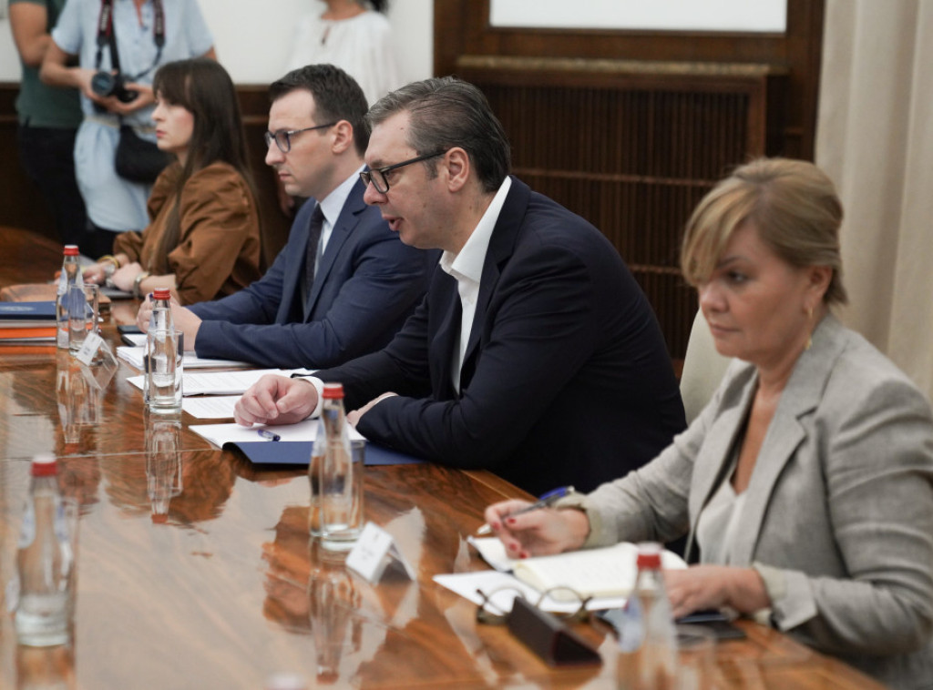 Vučić: Tražio sam da KFOR preuzme brigu o bezbednosnim pitanjima na severu KiM