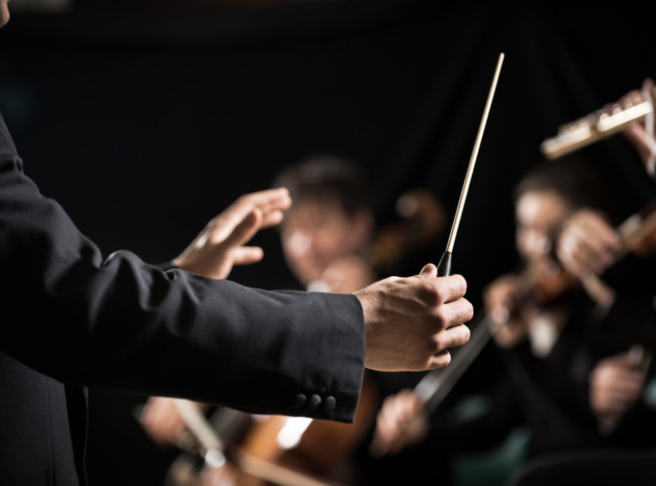 Teheranski simfonijski orkestar održao besplatan koncert posvećen poginulim Irancima
