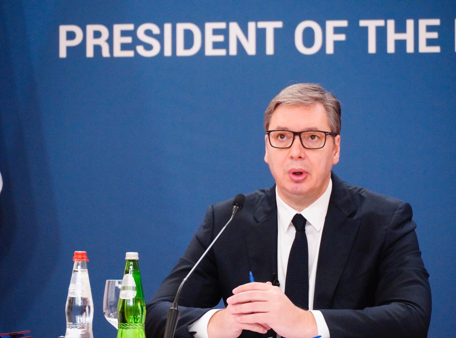 Vučić: Stravične tragedije u Ribnikaru i Mladenovcu, mnogo smo uradili za bezbednost dece