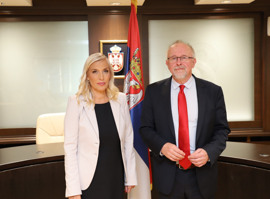 Maja Popović razgovardala sa Aleksom Šeferom o reformskim aktivnostima u pravosuđu