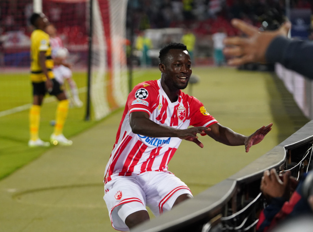 Fudbaler Crvene zvezde Osman Bukari u idealnom timu kola Lige šampiona