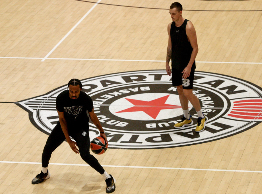 Košarkaši Partizana večeras na oproštaju od Evrolige dočekuju Valensiju