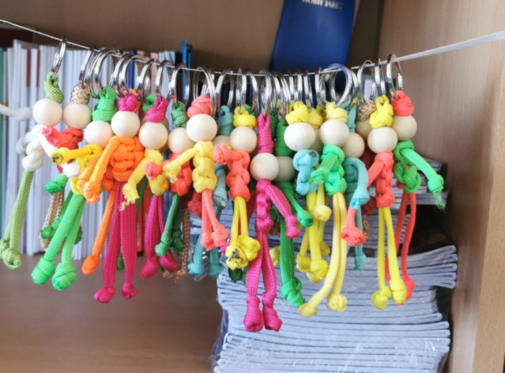 Osuđenici zatvora u Zaječaru donirali igračke deci iz narodne kuhinje