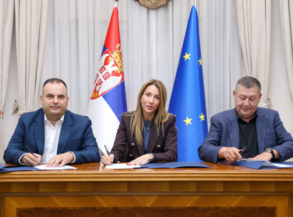 Đedović Handanović potpisala kolektivne ugovore sa dva državna preduzeća