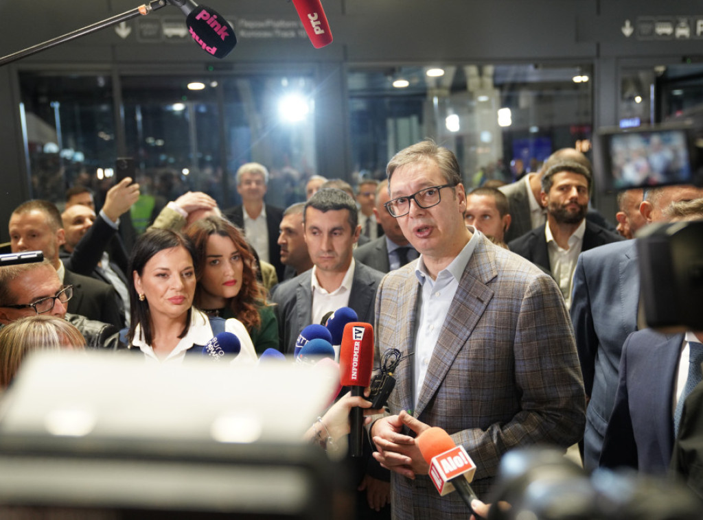 Vučić: Nikada nismo želeli da odustanemo od izgradnje nove stanične zgrade "Beograd centar" jer donosi dobru budućnost