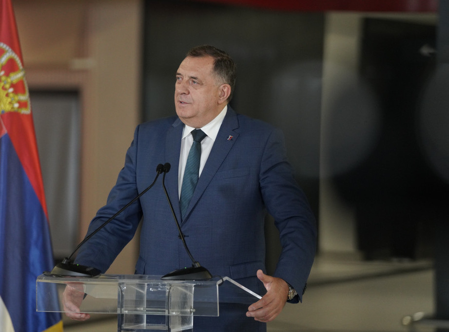 Dodik uputio saučešće predsedniku Češke zbog pucnjave u Pragu