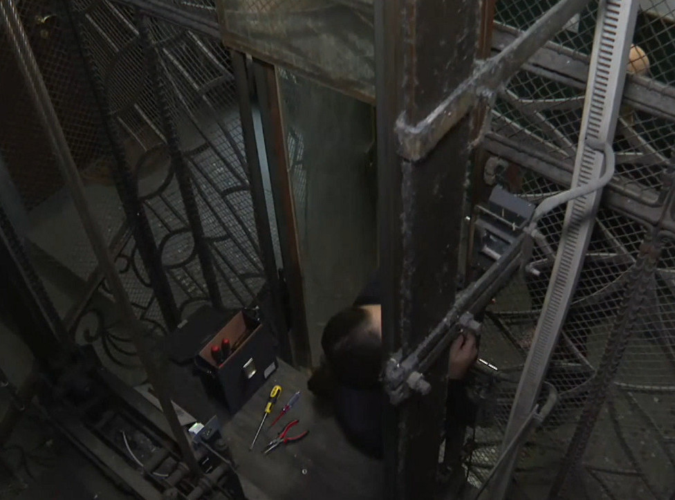 Liftovi u Beogradu stari skoro pola veka, iako im je radni vek 25 godina