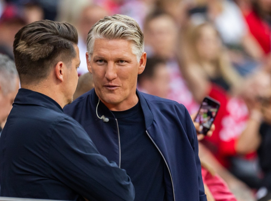 Bivši nemački fudbaler Bastijan Švajnštajger prati meč Partizan-Zvezda