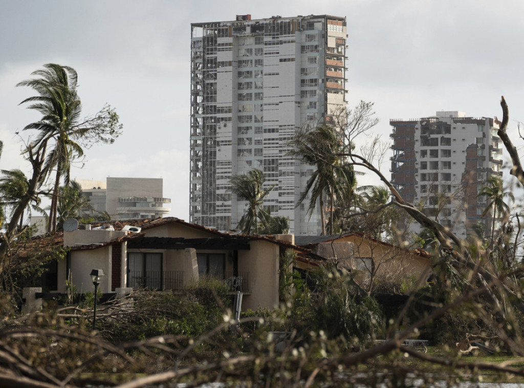 Meksiko: Broj poginulih u uraganu Otis povećao se na 39