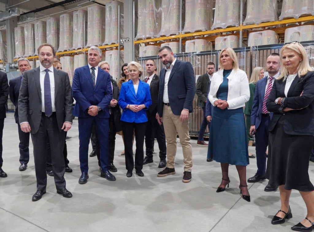 Fon der Lajen i Miščević obišle kompaniju koja je dobila 45.000 evra od EU
