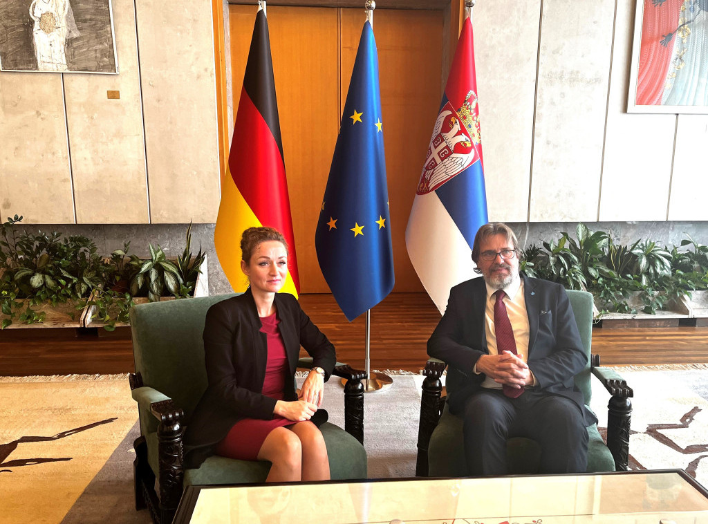 Ministar Žigmanov razgovarao sa poslanicom nemačkog Bundestaga Žaklin Nastić