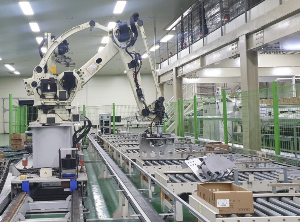 U fabričkom postrojenju u Južnoj Koreji industrijski robot zgnječio tehničare na smrt