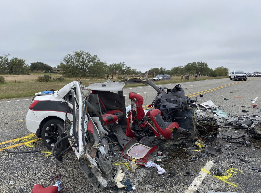 U sudaru automobila sa migrantima i kamiona poginulo osam osoba u Teksasu