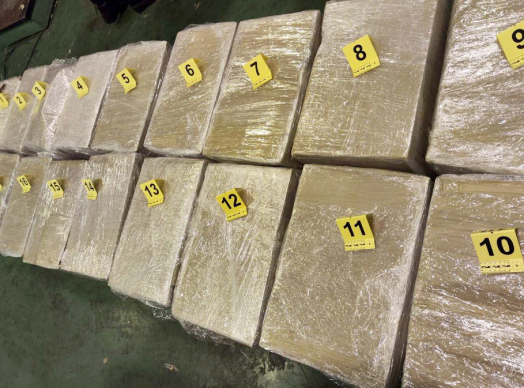 Zaplenjeno oko 165 kilograma biljne materije nalik na marihuanu, osumnjičeni uhapšen