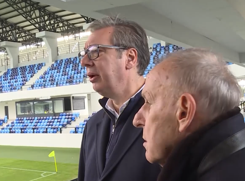 Vučić i Džajić obišli novoizgrađeni stadion u Loznici koji ispunjava najviše standarde UEFA