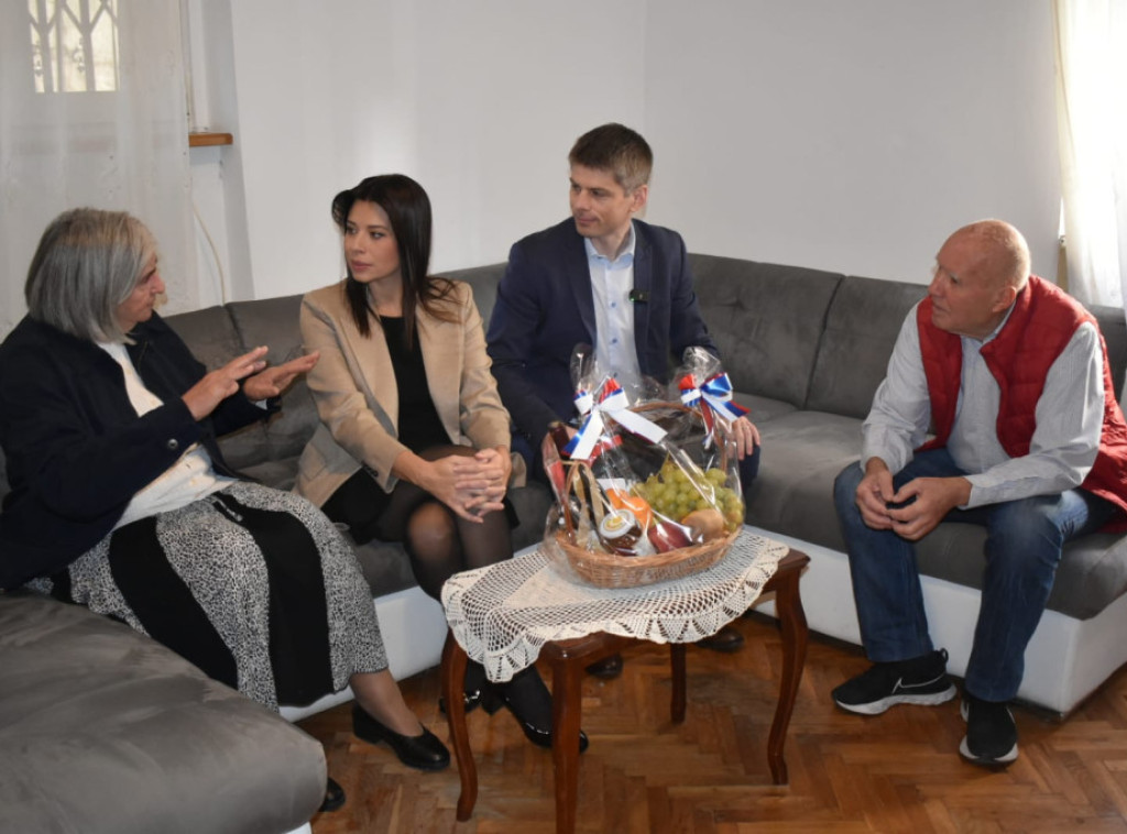 Irena Vujović (SNS): Naša podrška i oslonac su naši najstariji sugrađani