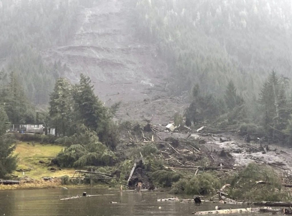 Aljaska: U klizištu poginule najmanje tri osobe, dok se tri vode kao nestale