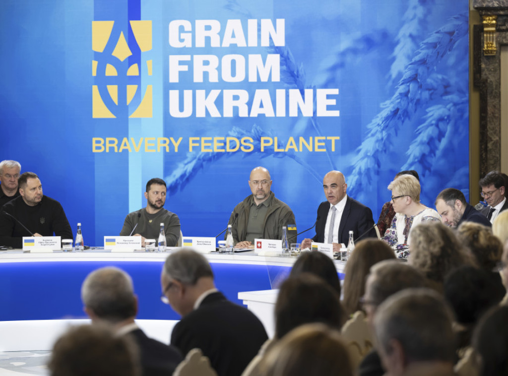 Zelenski: Prikupljeno 100 miliona dolara za nastavak programa "Zrno iz Ukrajine"