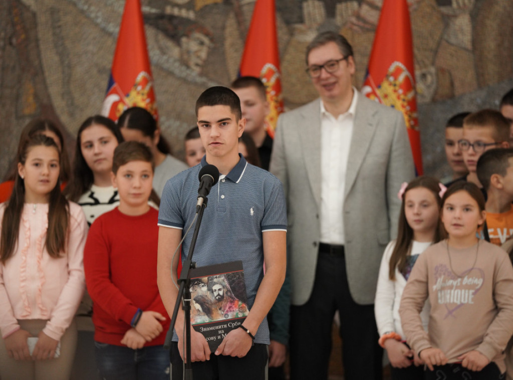Učenik Đorđe Milić: Hvala predsedniku Vučiću na podršci koju pruža građanima na KiM