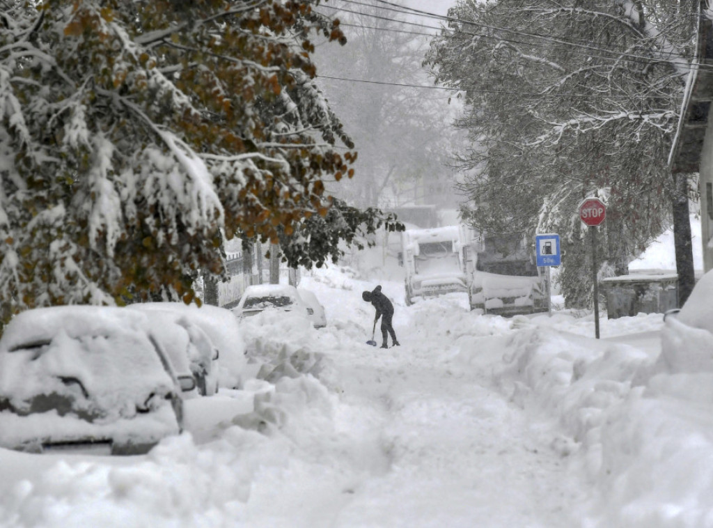 Snežna oluja pogodila Bugarsku, Rumuniju i Moldaviju: Stradale tri osobe