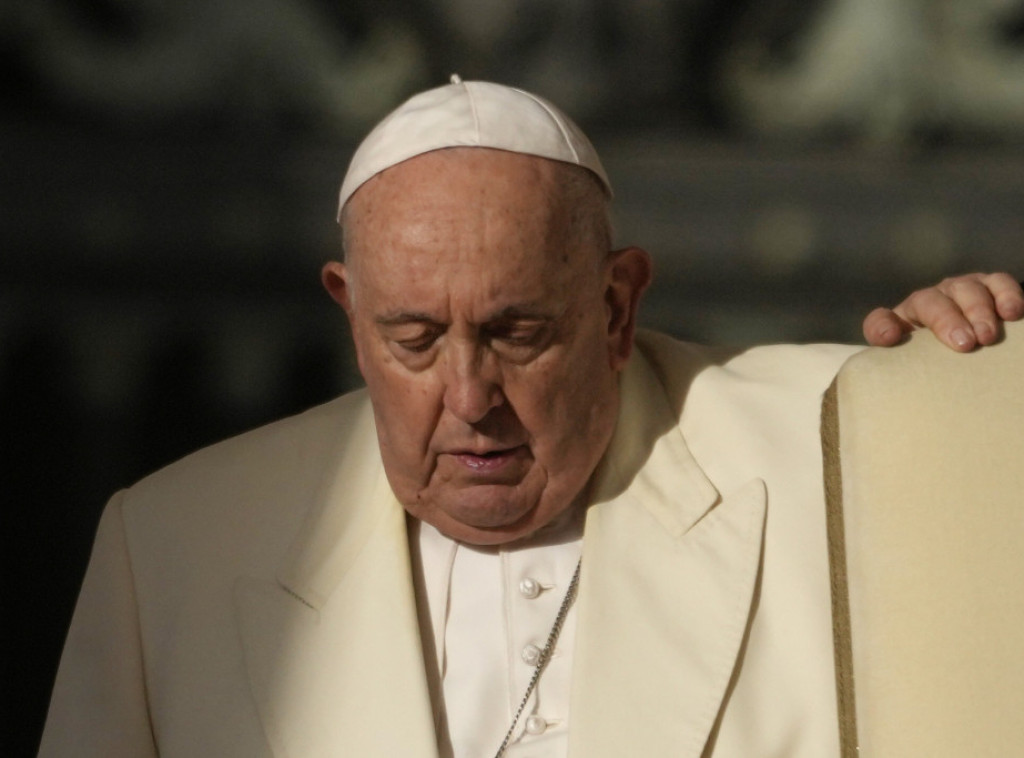 Vatikan: Papa Franja ima plućnu infekciju, ali je dobro i stabilno