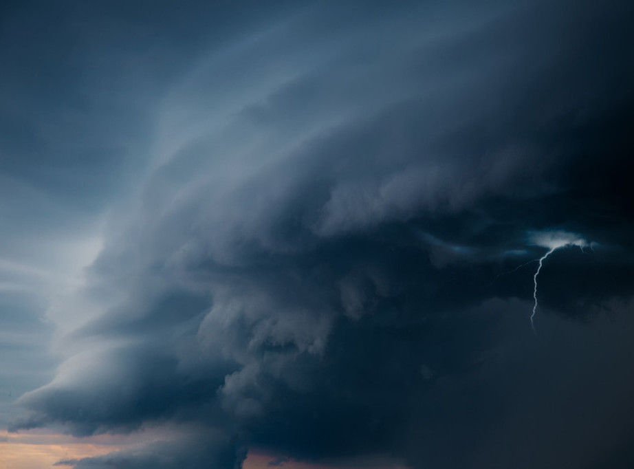 Najmanje šest osoba poginulo, pet nestalo nakon što je uragan Beril pogodio Karibe