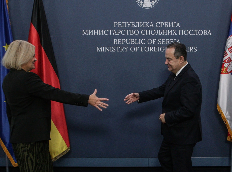 Dacic meets with German interior minister