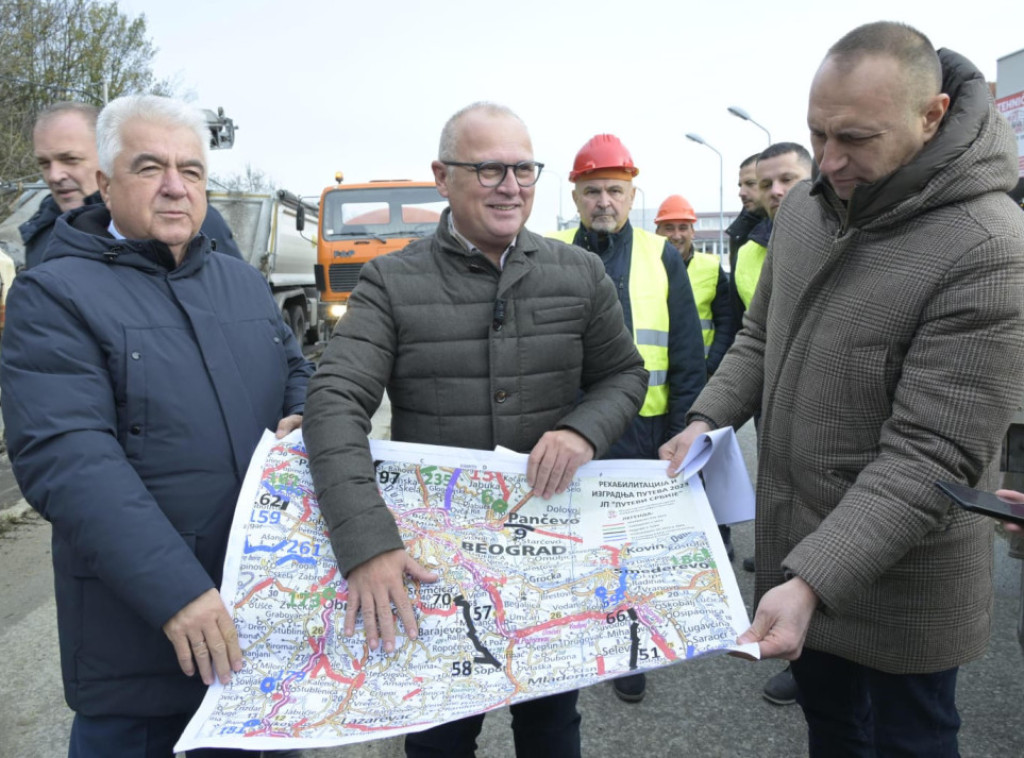 Vesić: Vlada je ove godine u puteve predgrađa Beograda uložila 2,5 milijarde dinara