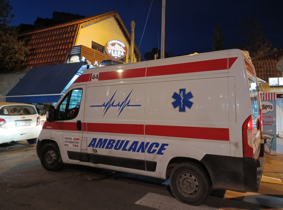 Dečak lakše povređen u saobraćajnoj nezgodi u Rakovici