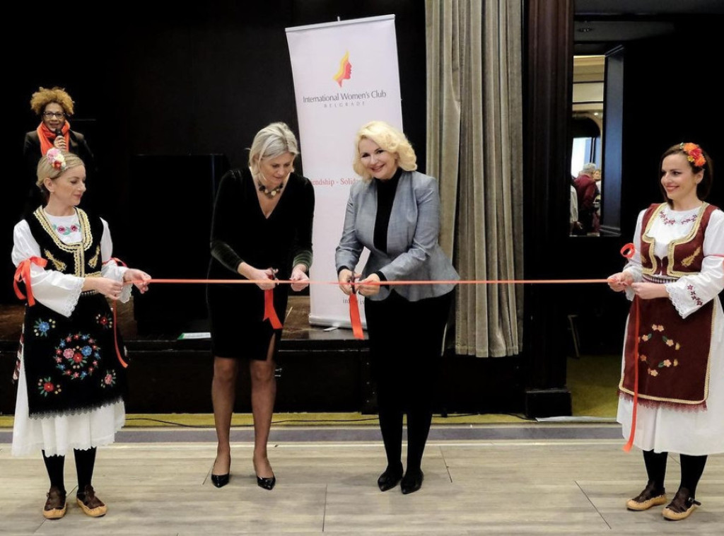 Ministarka Kisić otvorila jubilarni 20. Diplomatski dobrotvorni bazar