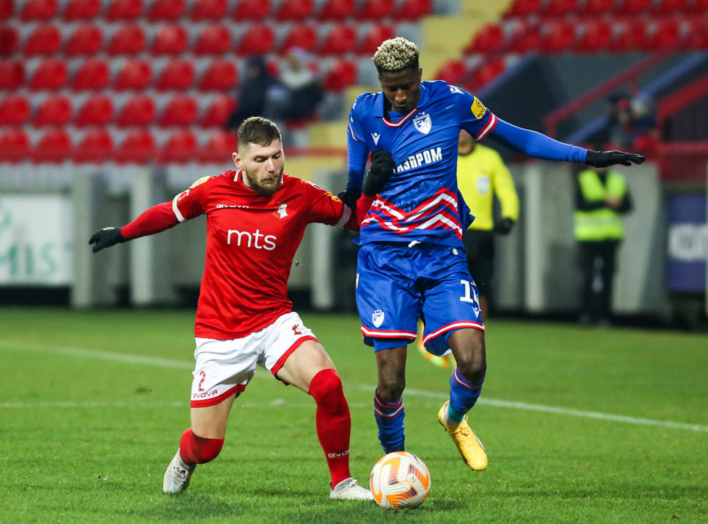 Crvena zvezda raskinula ugovor sa nigerijskim fudbalerom Piterom Olanjinkom