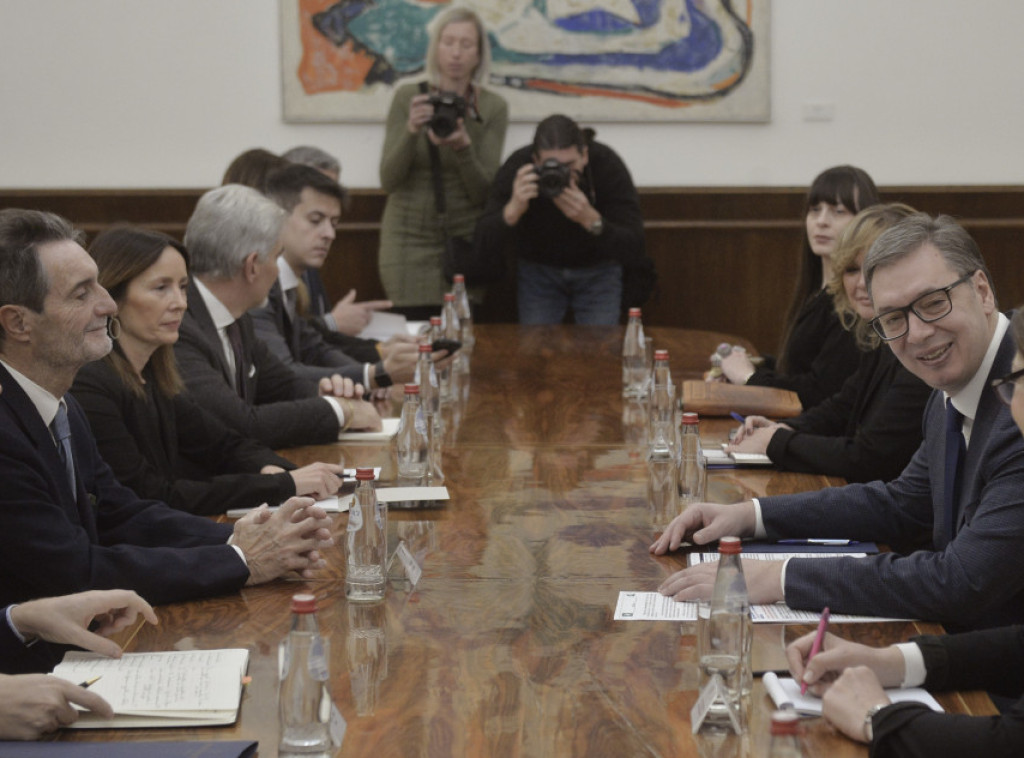 Vucic receives president of Italy's Lombardy region