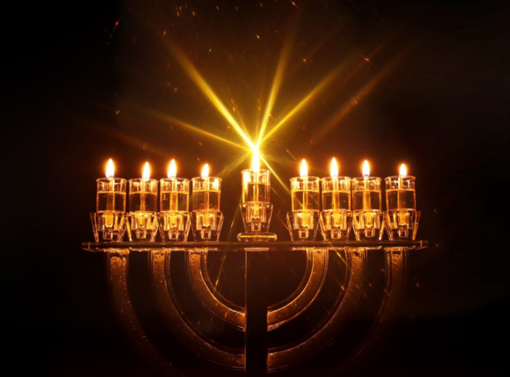 Po zalasku sunca počinje jevrejski praznik Hanuka