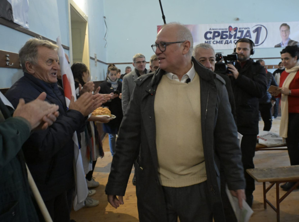 Vesić: Za Srbiju i njen dalji napredak se borimo 17. decembra