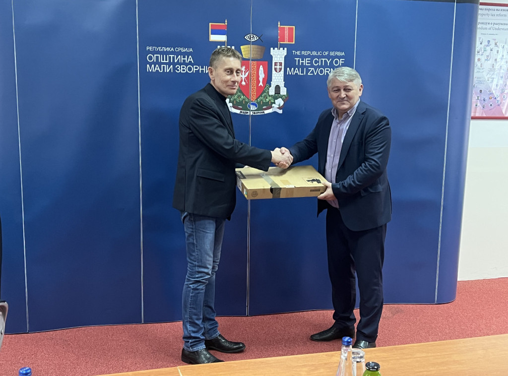 Ministar Martinović najavio da će MDULS pomoći energetsku sanaciju zgrade Opštinske uprave u Malom Zvorniku