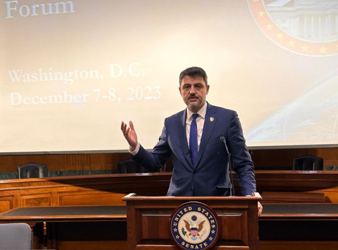 Generalni konzul Srbije u Njujorku Božović učestvovao na forumu o imigracionoj politici