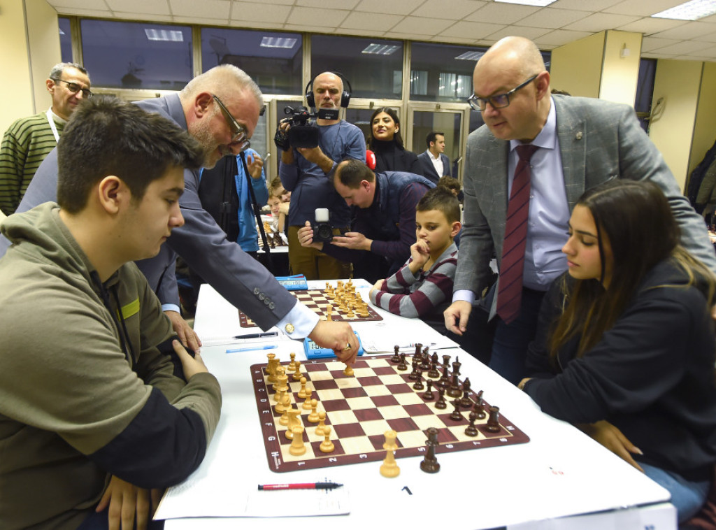 Otvoren šahovski turnir Omladinske lige Beograd "Šahom protiv korupcije"