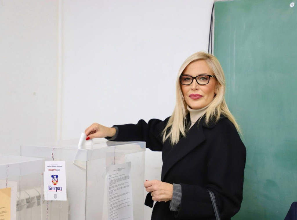 Maja Popović: Bitno je da Srbija ide putem razvoja