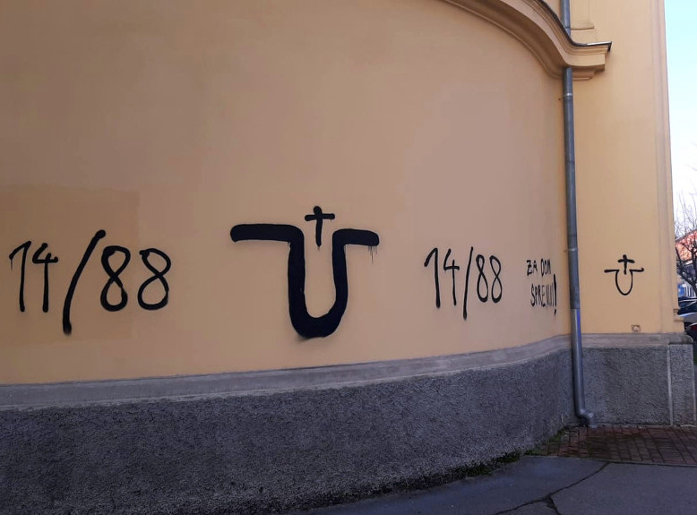 Zagreb: Nacistički simboli na Trgu bana Jelačića