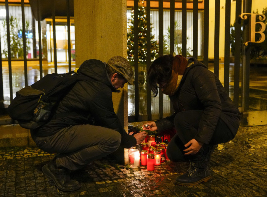 Češka: 23. decembar proglašen za Dan žalosti zbog pucnjave na univerzitetu u Pragu