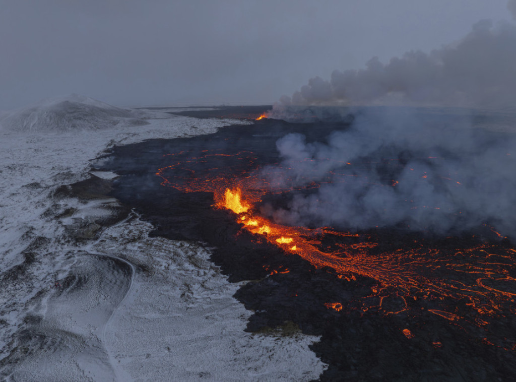 Island snizio nivo opasnosti od vulkana
