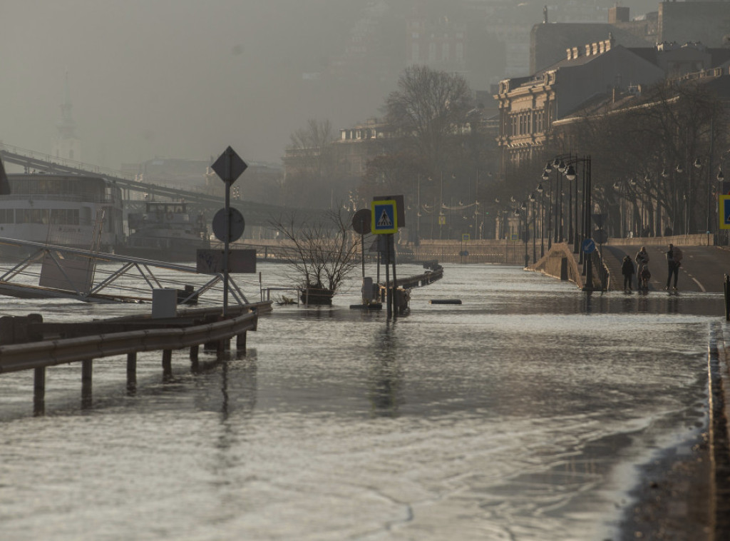 Reka Dunav izlila se iz korita u Budimpešti, nivo vode najviši od 2013. godine